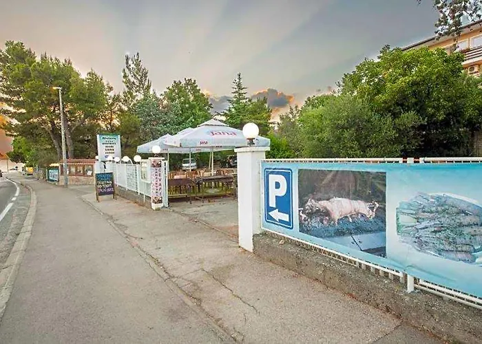 Hotel Riviera, Starigrad Paklenica